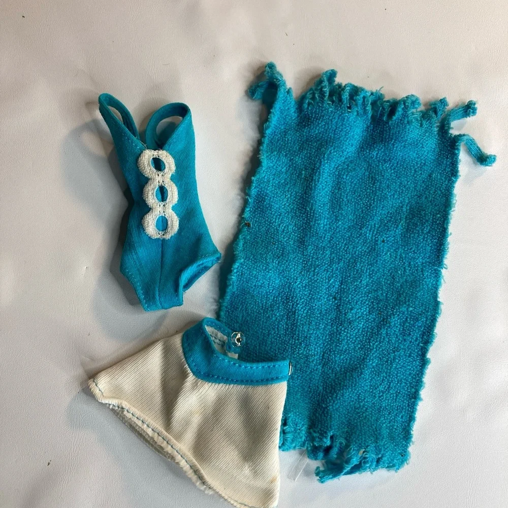 Ideal Tuesday Taylor Doll Clothing Blue Towel Bathing Suit & White Skirt 1978 - Picture 1 of 1